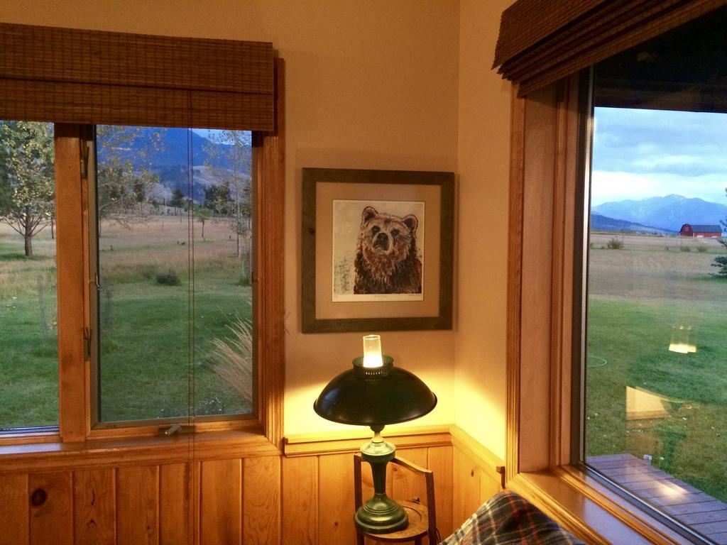 Pine Creek Cabin Livingston Montana 部屋 写真